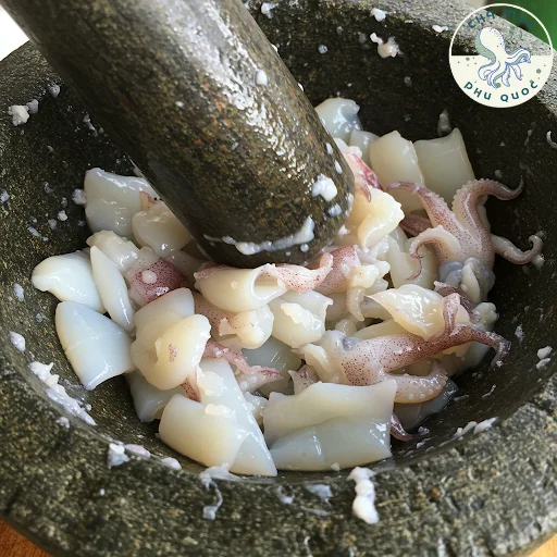 2 Cách làm chả mực giã tay và xay cực ngon hết ý