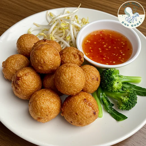 Cách làm chả mực với bột năng dai ngon, sần sật tại nhà